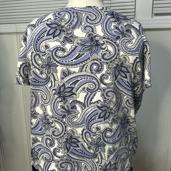 Croft & Barrow 3X Blue Paisley Short Sleeve Top - Picture 3 of 4